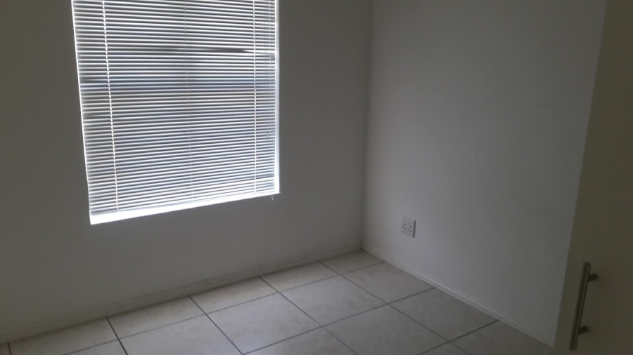 2 Bedroom Property for Sale in Olifantskop Western Cape